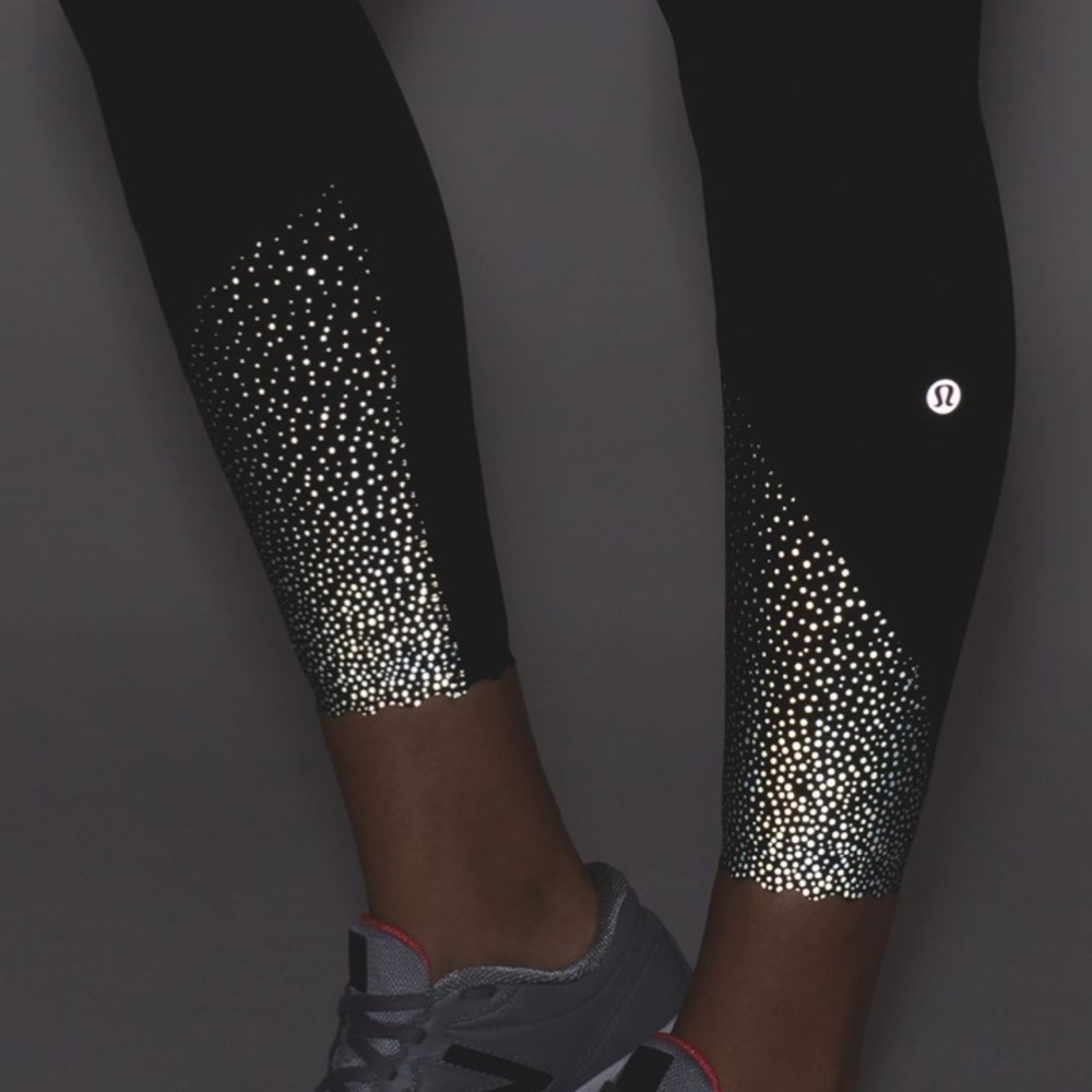 4039 Lululemon Tight Stuff II 25” Full On Luxtreme Brushed Black FLAW logo